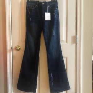NWT! Kan Can flare jeans size 7/27